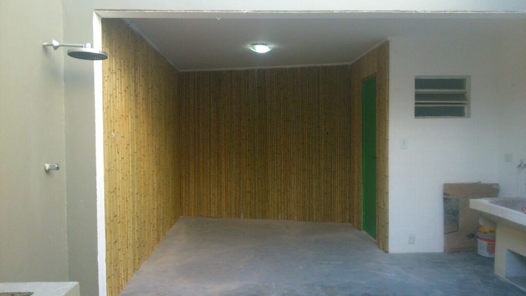 Painel de bambu para coberturas de paredes na cor natural