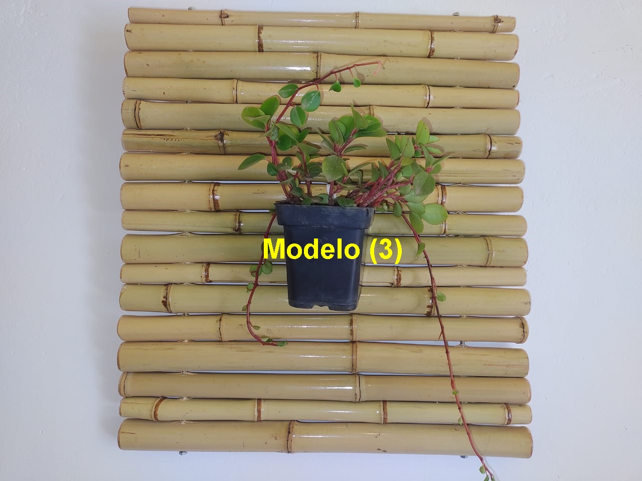 Suporte de bambu para plantas modelo (3) escuro