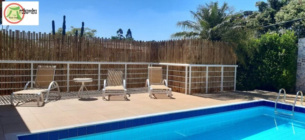 Cerca Castelo Escura Com Espaçadores