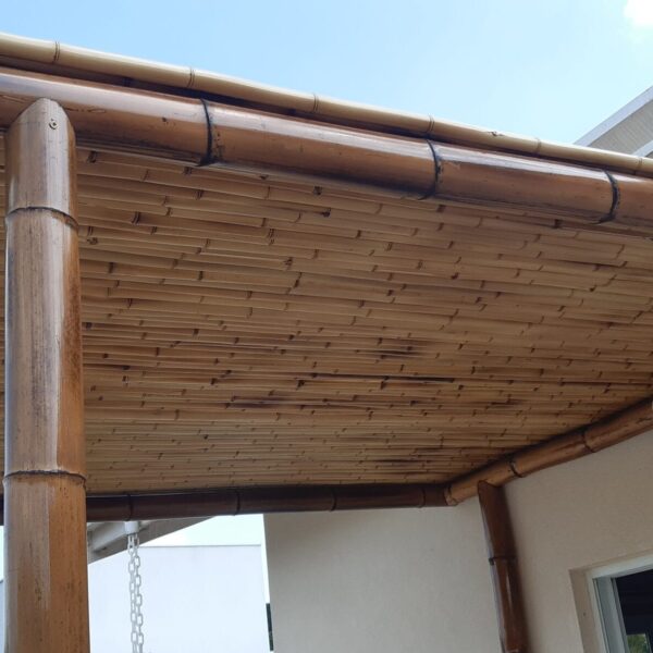 cercas e painéis de bambu