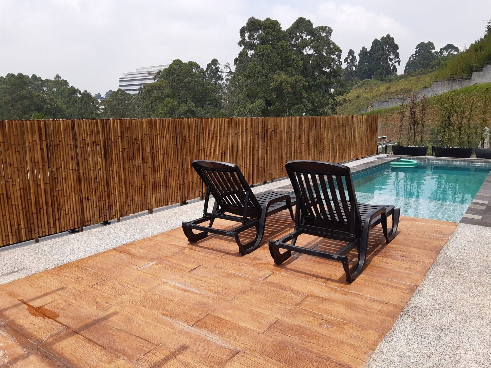 "Ideias Criativas para Decorar Paredes com Bambu" 7 decorar paredes com bambu